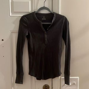 American Eagle gray Henley long sleeve